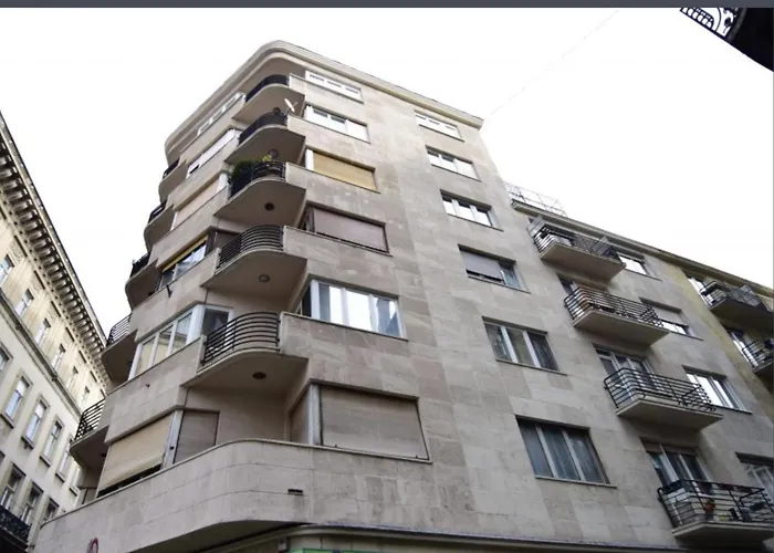 Charming Center Apartman