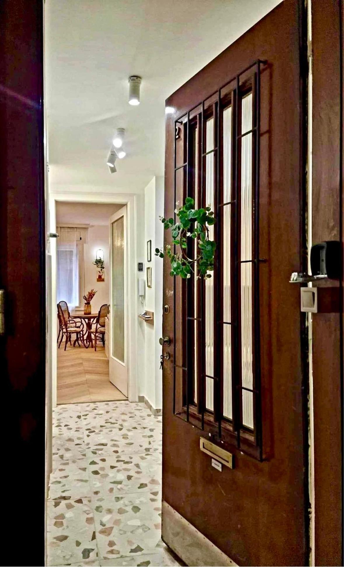 Charming Center Апартаменти
